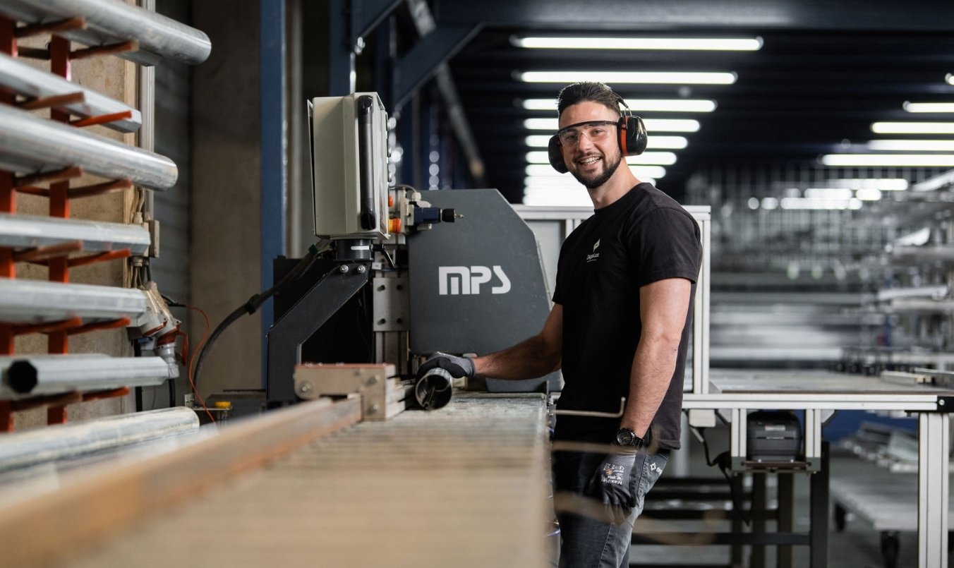 Remco in de fabriek